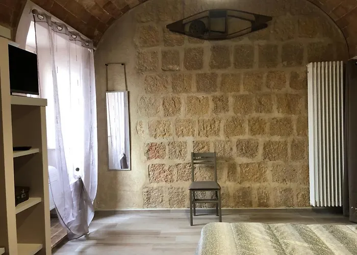 Fronte Duomo Tarquinia